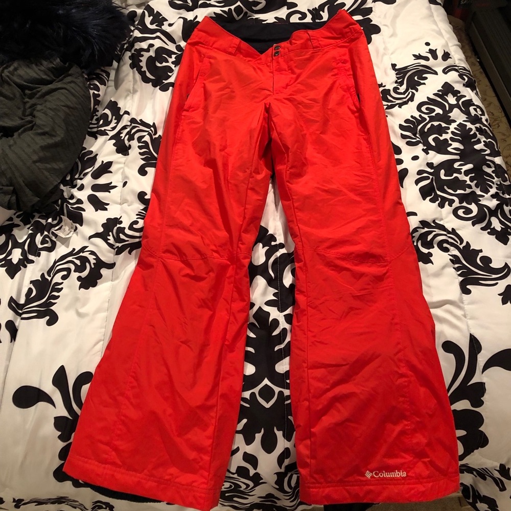 Women’s COLUMBIA ski pants size medium, bright red